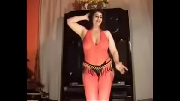 Новые горячая египетская танцовщица классные видео
