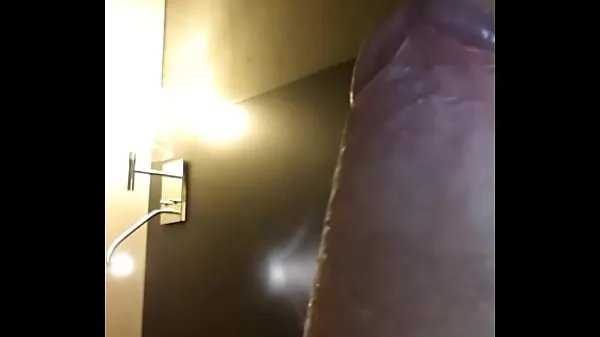 Novi Stroking it in a hotel room kul videoposnetki