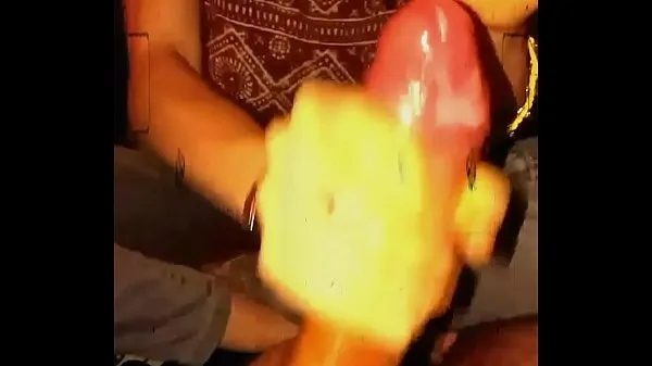 Nye Red Plays in Cum Explosion kule videoer