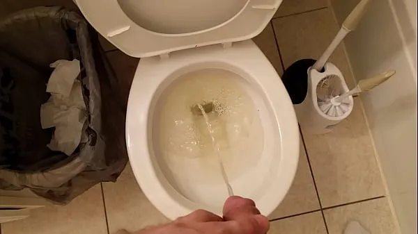 Nuovi Desperate long pee after holding it fantastici video