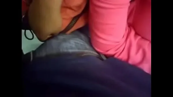 Nouvelles Lund (pénis) attrapé par une fille dans un bus vidéos sympas