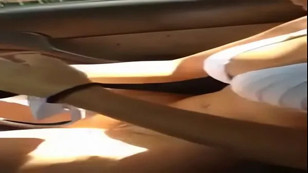 Yeni Deborah Secco nua vestindo biquini no carro harika Videolar