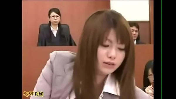 Nye Invisible man in asian courtroom - Title Please seje videoer