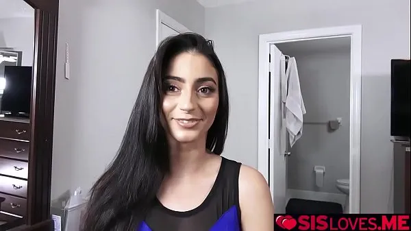 新Jasmine Vega asked for stepbros help but she need to be naked酷視頻