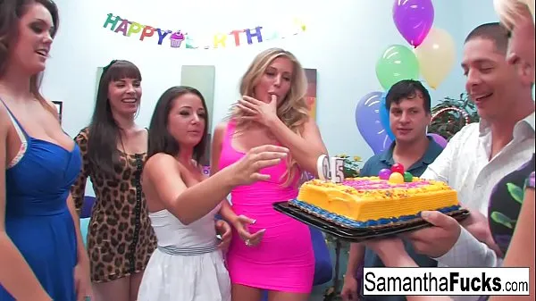 Nye Samantha celebrates her birthday with a wild crazy orgy kule videoer