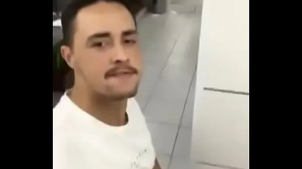 Nuovi Passiva mamandome il cazzo nel bagno pubblico nel centro commerciale di Medellín fantastici video