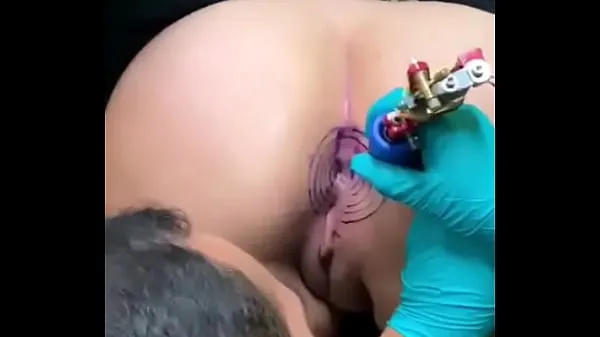 They get a tattoo on her assمقاطع فيديو رائعة جديدة