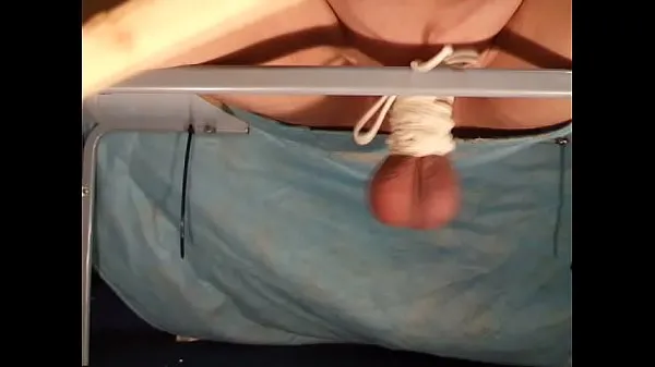 Nouvelles testicule punis vidéos sympas