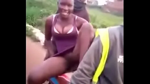 ใหม่ African girl finally claimed the bike วิดีโอเจ๋งๆ