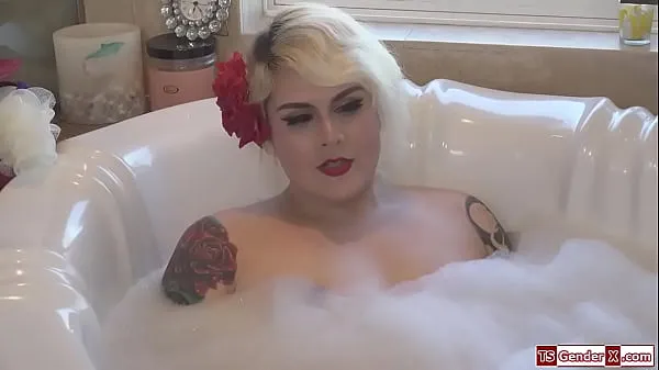 Nye Trans stepmom Isabella Sorrenti anal fucks stepson kule videoer