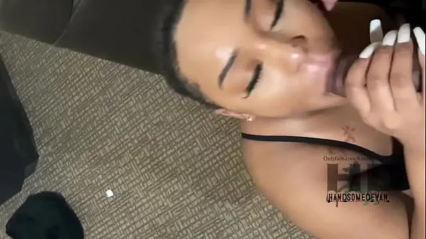 Nová Handsomedevan meets juicy bbw Instagram model in hotel lobby skvělá videa