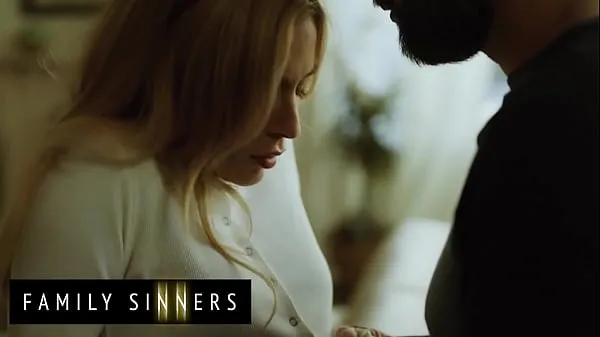 Novi Rough Sex Between Stepsiblings Blonde Babe (Aiden Ashley, Tommy Pistol) - Family Sinners kul videoposnetki