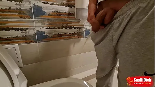 New Guy films him peeing in the toilet cool Videos