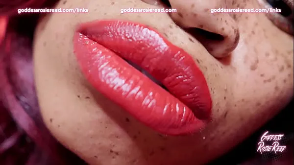 Novi GODDESS ROSIE REED LIPSTICK MOUTH FETISH WORSHIP EBONY LIPS KISSING EBONY BEAUTY MOUTH MASTURBATION ENCOURAGEMENT BEAUTIFUL JOI VERBAL RED BIG JUICY kul videoposnetki