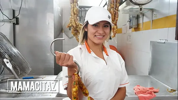 Nouvelles CARNEDELMERCADO - (Camila Santos, Cristian Cipriani, Logan Salamanca) - Une latina au gros cul en chaleur se partage entre deux bites bien dures vidéos sympas