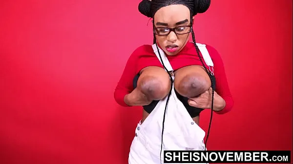 Yeni I'm Erotically Posing My Large Natural Tits And Huge Brown Areolas Closeup Fetish, Bending Over With My Big Boobs Bouncing, Petite Busty Black Babe Sheisnovember Jiggling Her Curvy Bomb Shells While Bent Down, Sat In Overalls on Msnovember harika Videolar