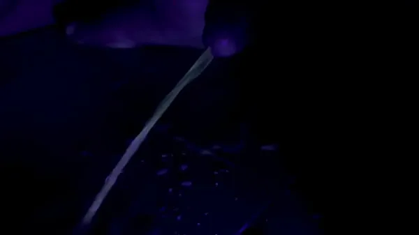 Nye glowing pee seje videoer