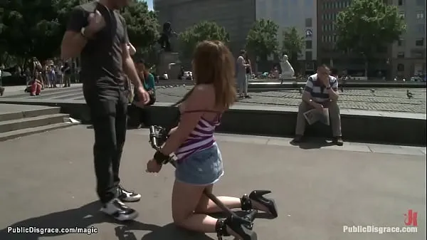 Nowe Bound teen made to crawl in public fajne filmy