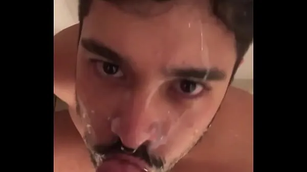 新Victor Veiga got 2 guys cum on his face酷視頻