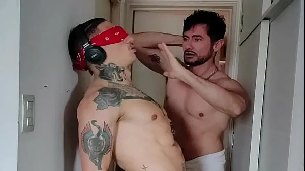 Yeni Traindo meu Colega de Quarto Dotado- Com Alex Barcelona - Amigo pego se Masturbando - HotHouse - Pego Crixxx Nu e Comece a Chupar ele harika Videolar