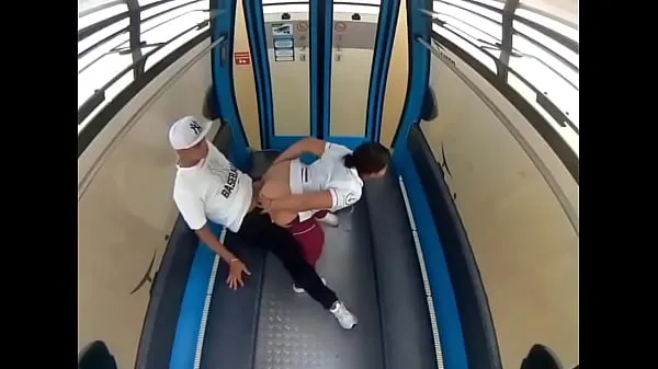 Public sex on a cable car cable busمقاطع فيديو رائعة جديدة