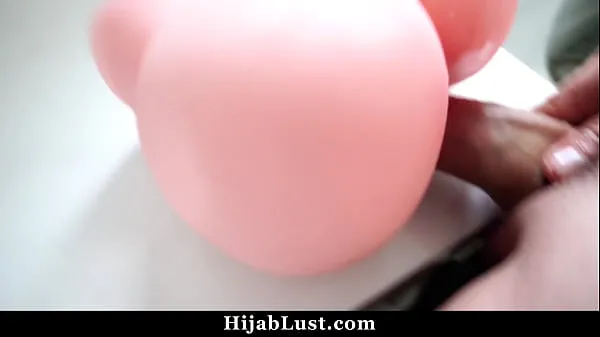 Nová Middle Eastern Milf Has Forbidden Sex With Her Stepson - Hijablust skvělá videa