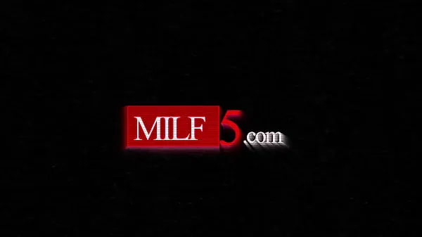 Νέα MILF With Insane Curves Gets Her Tight Hole Boned - MILF5 ωραία βίντεο