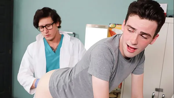 Novos The Twink Patient Claims Something Hs Stuck in His Butt - Unclebangs vídeos legais